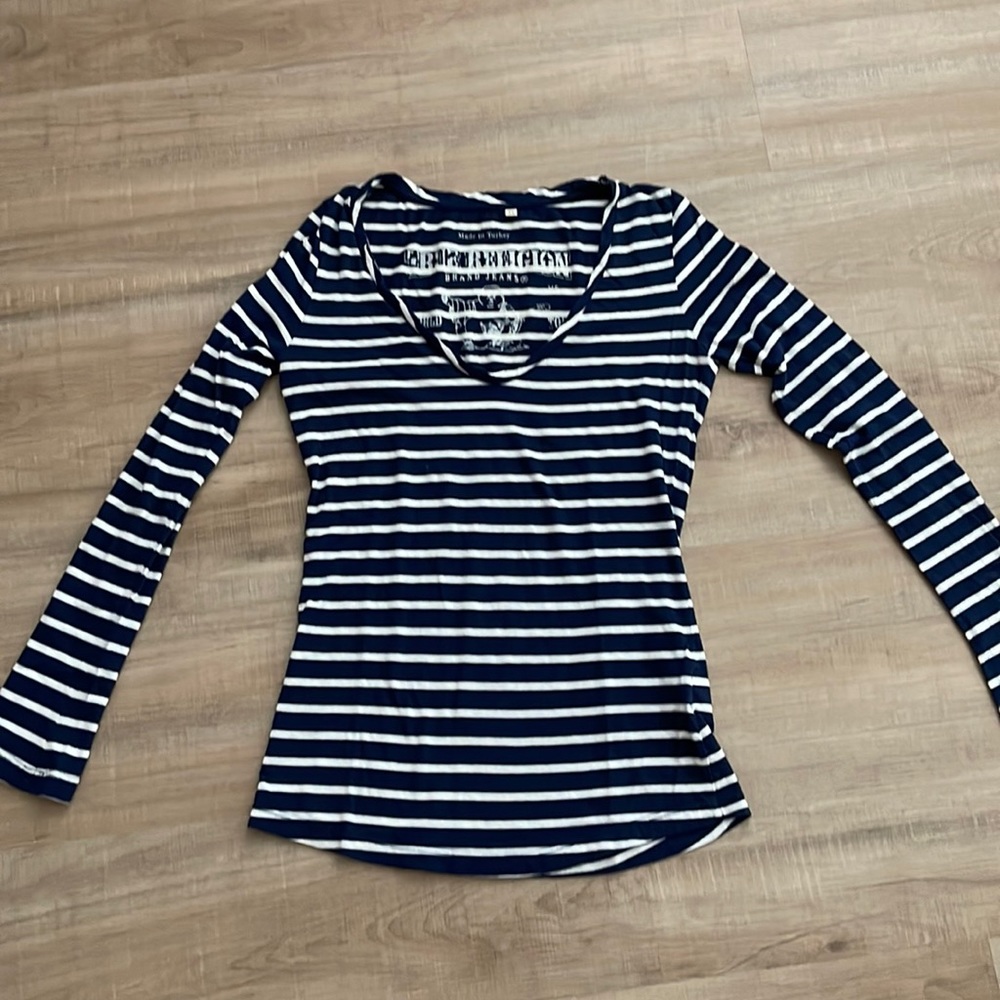 True religion long sleeve T-shirt. Size XS. Never worn